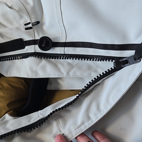 L.L. BEAN Maine Mountain Parka SIZE XS Extra Small Womans - Picture 12 of 16